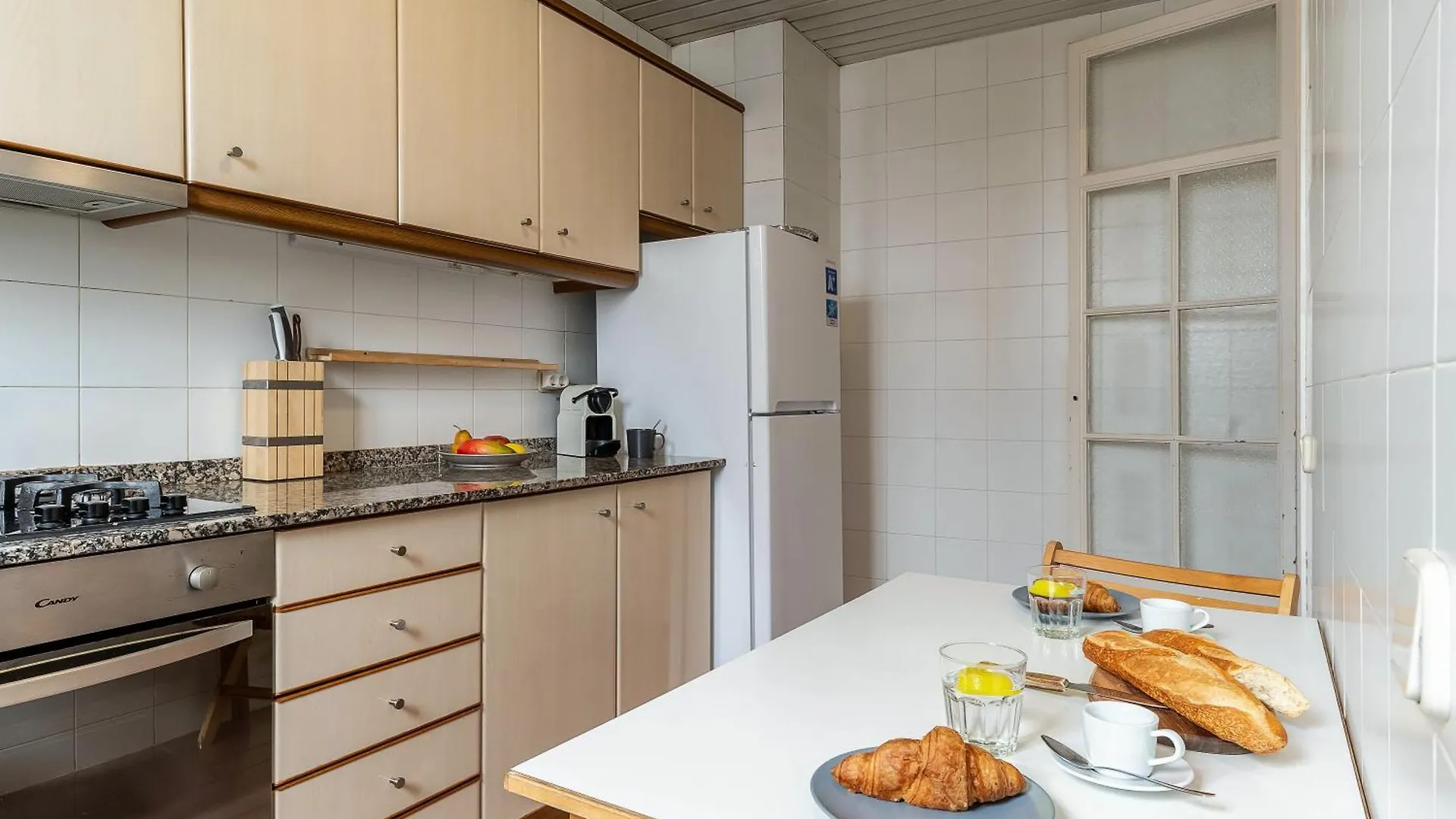 Canela Homes Barcelona Diputacio Apartment