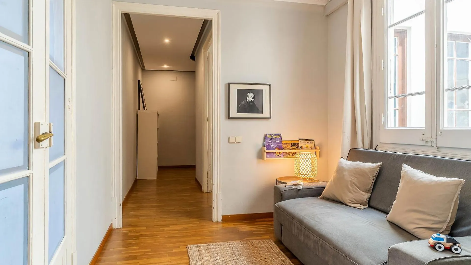 Canela Homes Barcelona Diputacio Spain