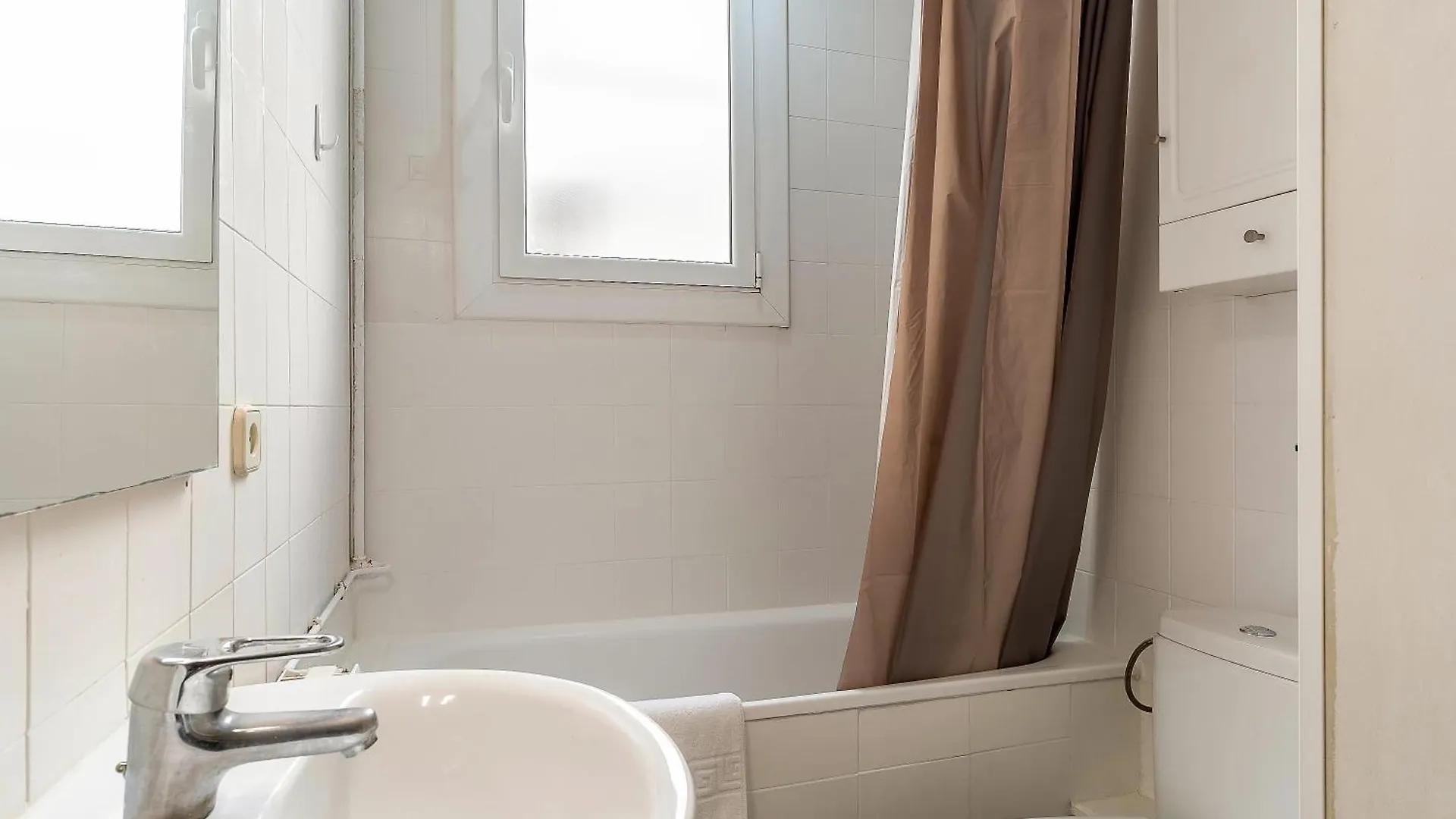 Canela Homes Barcelona Diputacio إسبانيا